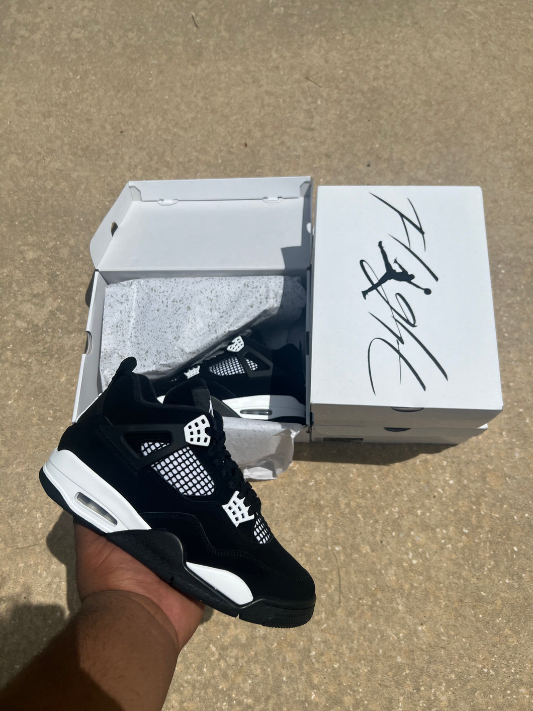 Retro 4 white thunder